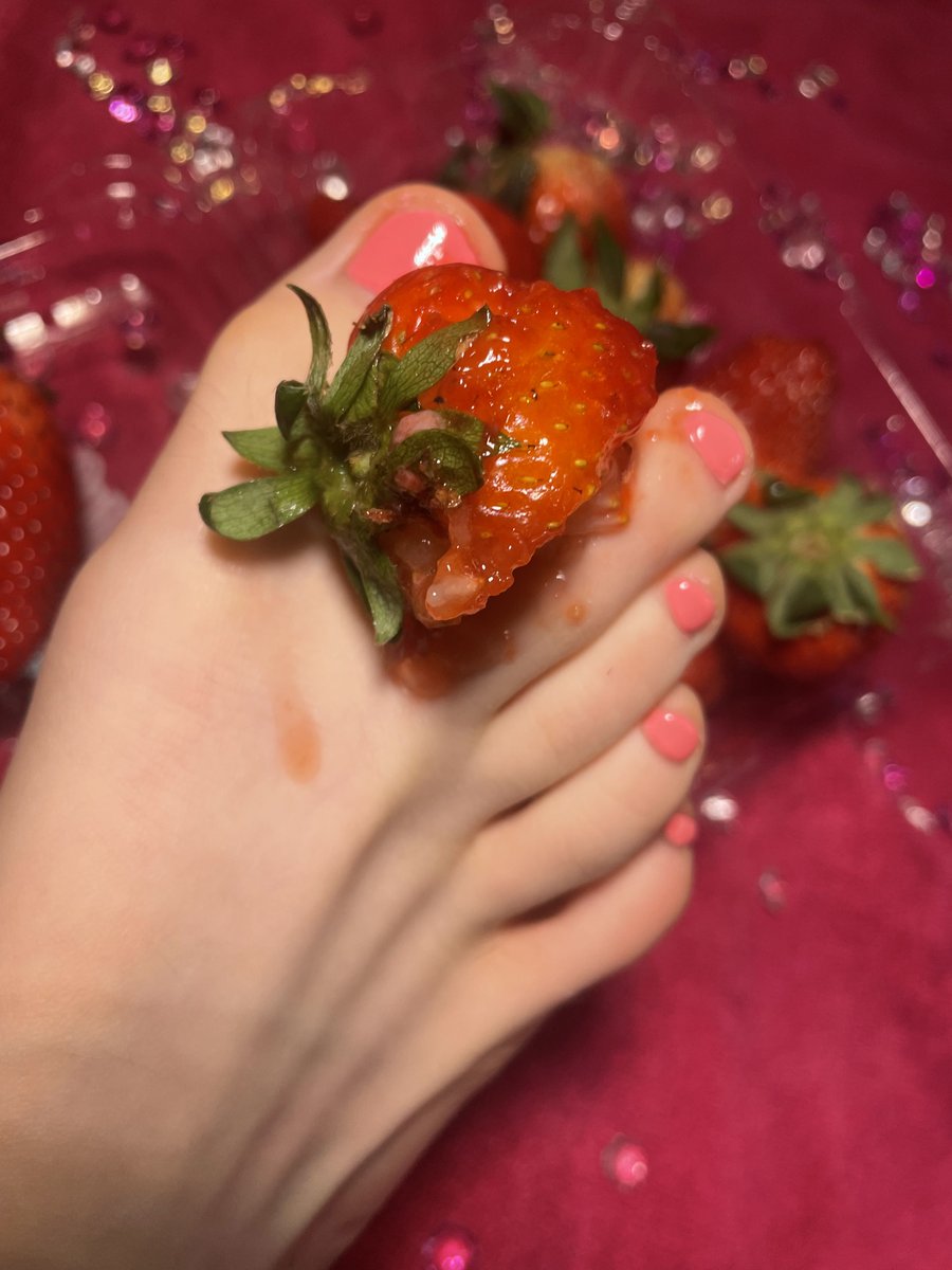 TwinkerBelles tweet media