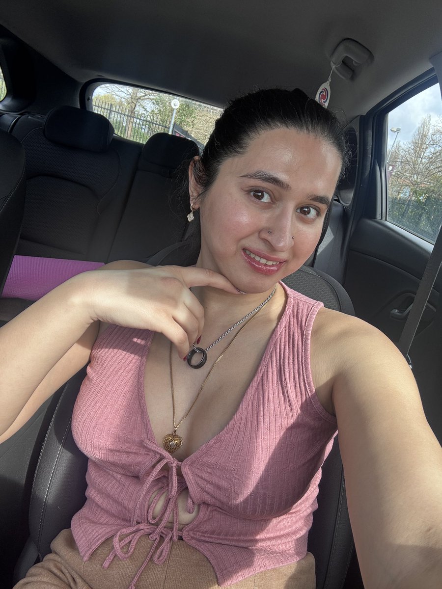 𝑸𝒖𝒆𝒆𝒏 𝑯𝒂𝒏𝒏𝒂𝒉 ♠️ tweet media