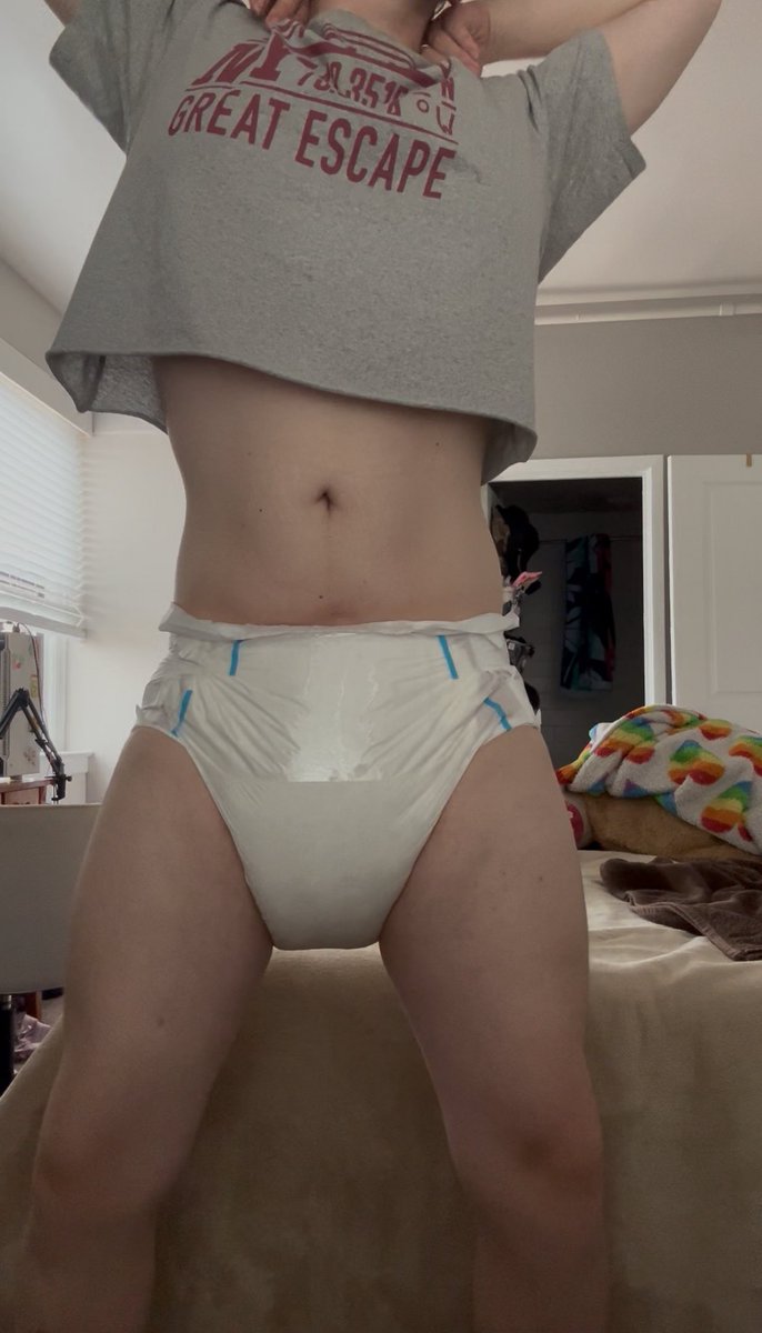 TallDiaperBoy's tweet photo. Couldn’t wait till Friday apparently 😵‍💫 https://t.co/ubE2DSg1Ga