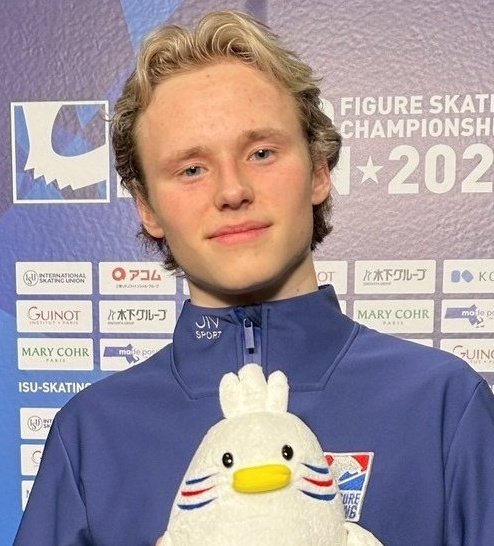 kat romero 🫧 tweet media