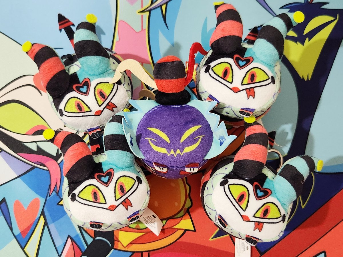 𝐙𝐎𝐌𝐈 ☘︎ tweet media