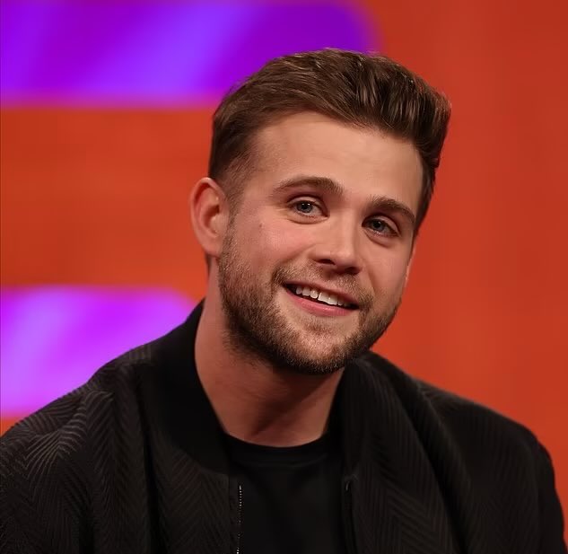 DiscussingFilm tweet media