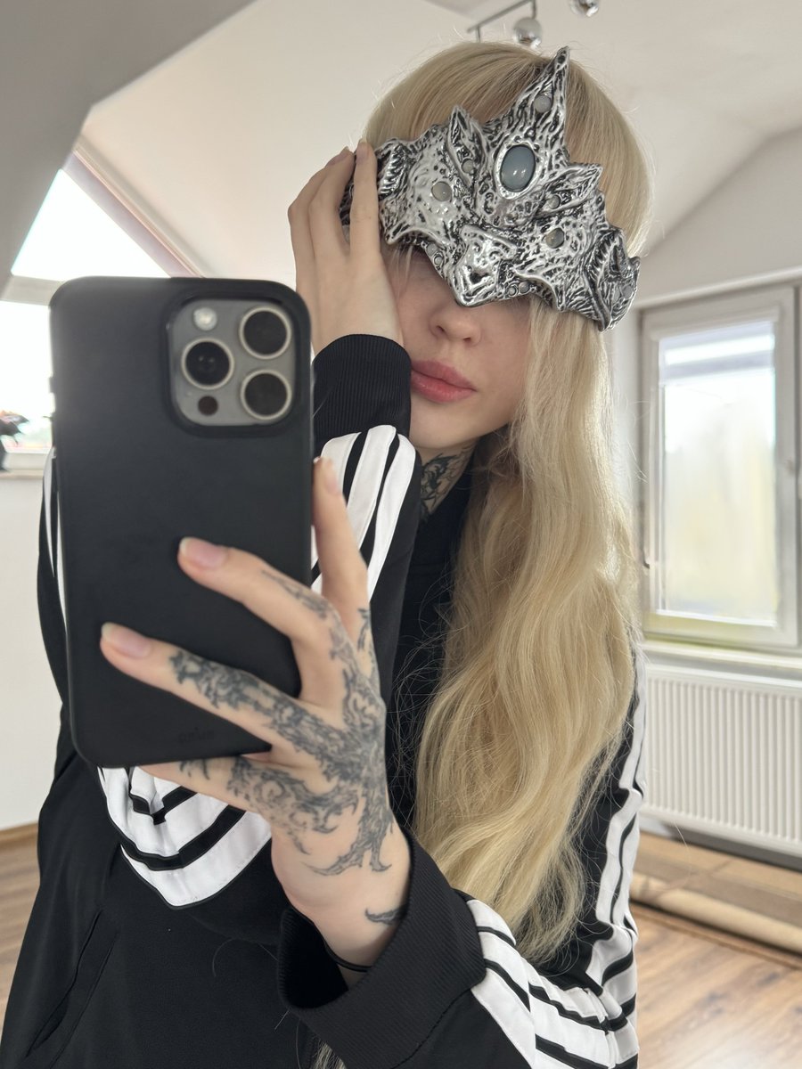 blublublu tweet media