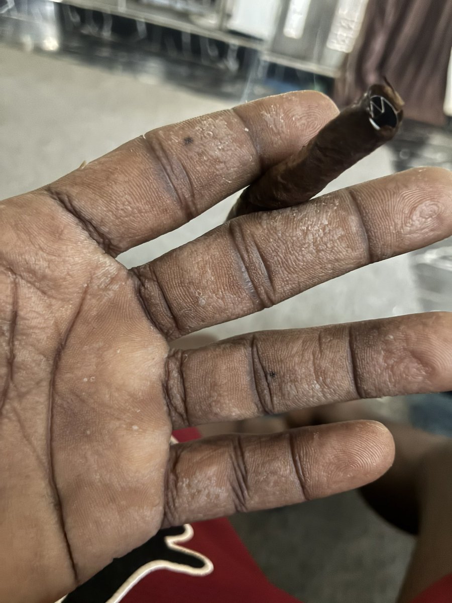 URGLY GRAMM🍃 tweet media