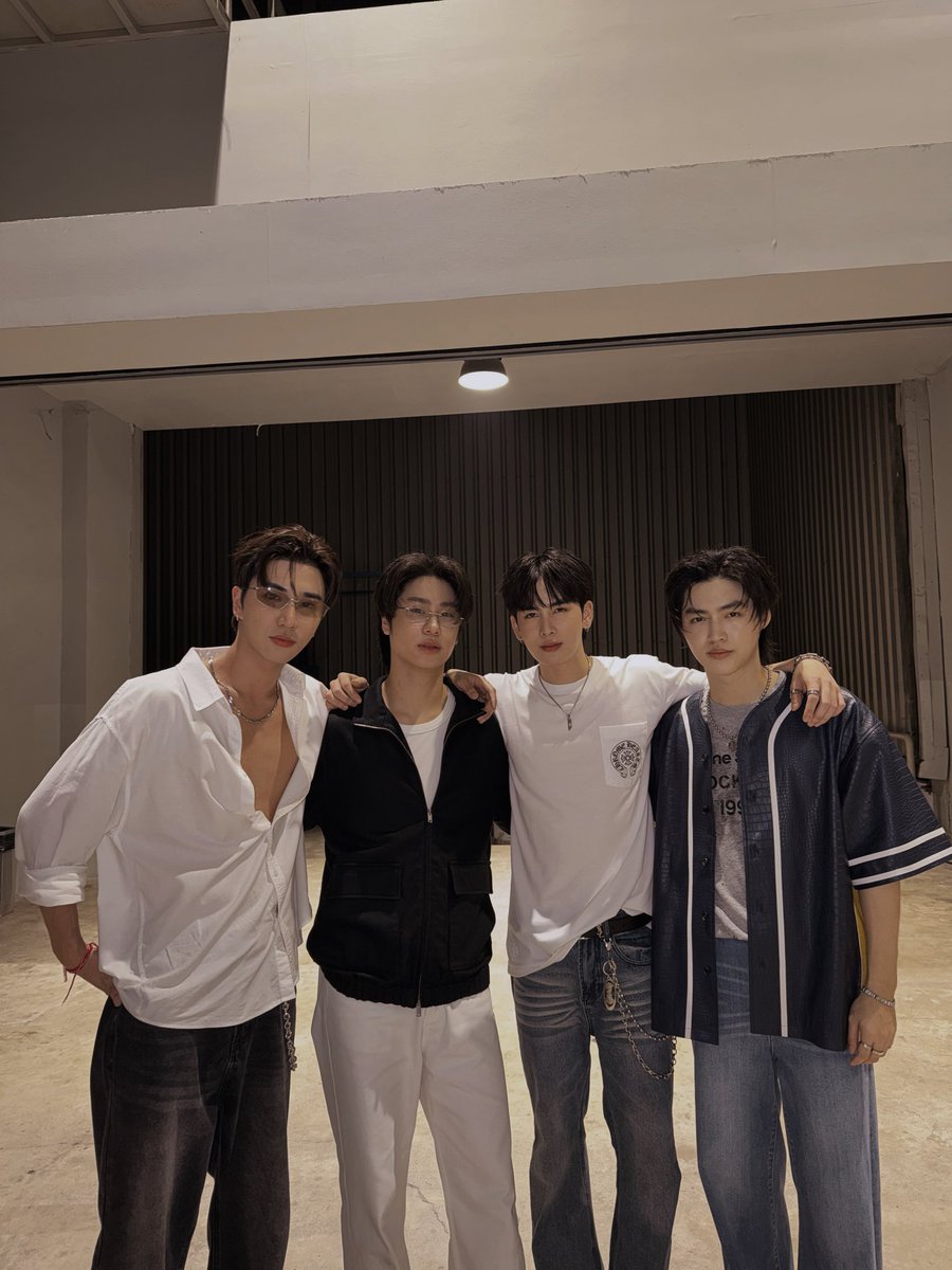 muning 🫧˚ෆ tweet media