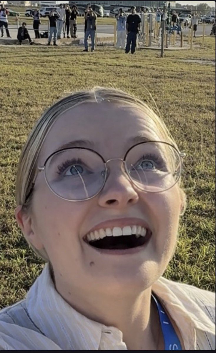 ChyChyTheMagnificent tweet media