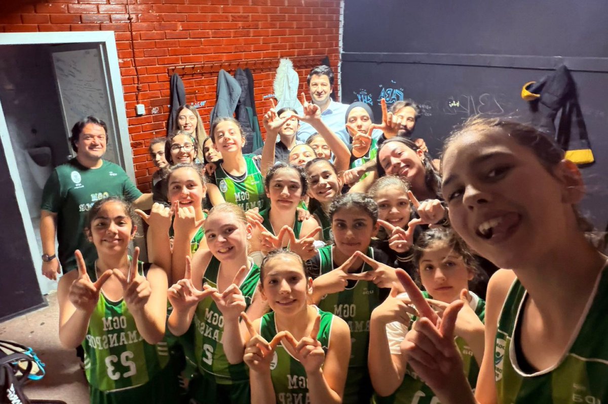 U 12 Kız Takımımız Çankaya Üniversitesini 59-34’lük skorla mağlup ederek yarı finale yükselmiştir 💚🤍