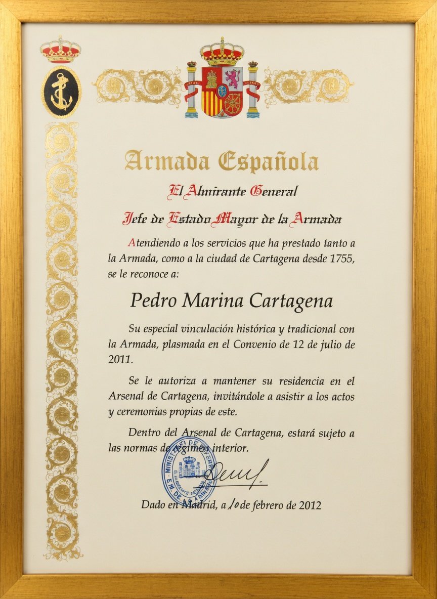 CanoRodriguezMA's tweet photo. ¡Esto es una joya de la tradición cartagenera!

No es una persona real…es San Pedro Apóstol (talla de la Agrupación San Pedro Apóstol)
Martes Santo, el presidente pide "franco de ría" (permiso de salida) al Almirante Jefe del Arsenal para que San Pedro pueda salir a procesionar https://t.co/6GzKFC2bIa