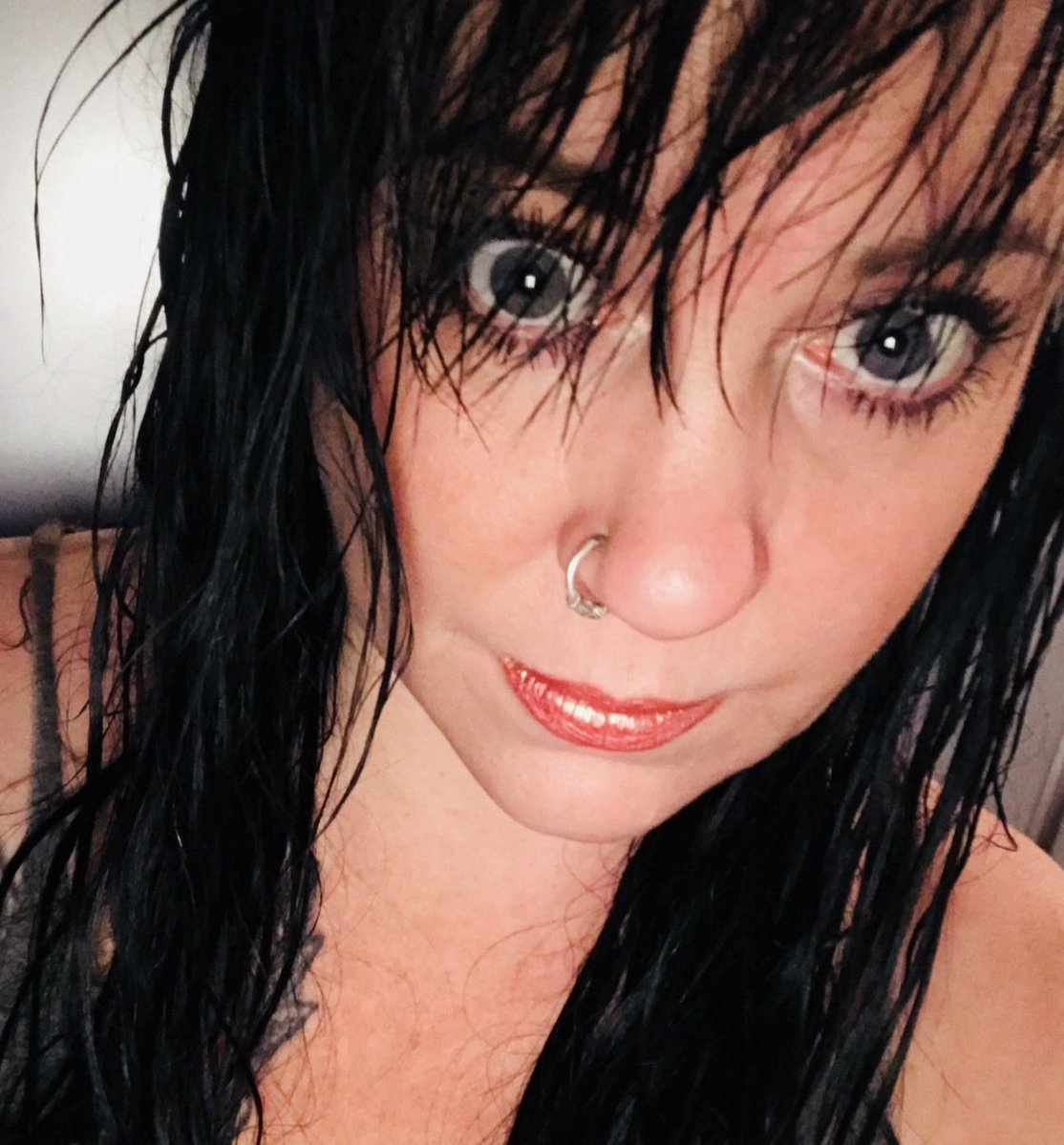 Nanny Ellie tweet media