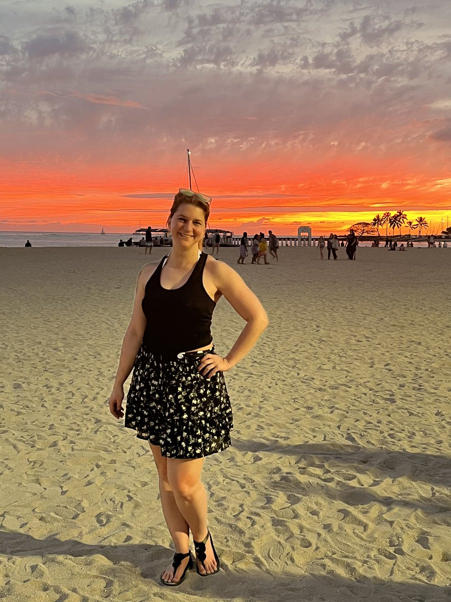 travel_run_lift's tweet image. The sky was fire last night. I’m totally obsessed with this place. 😍😍😍 

#hawaii #love