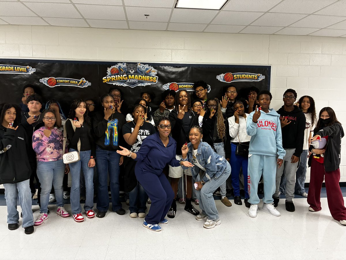 AOAddison_'s tweet photo. Our @ArmsJags March Madness Attendance Challenge has concluded and our Championship Winners celebrated today with their Championship Ring Pops and a Pizza Party! @LibraLBrittian @BWashing10 @ARMS_Wellness https://t.co/dFe2lSc8cU