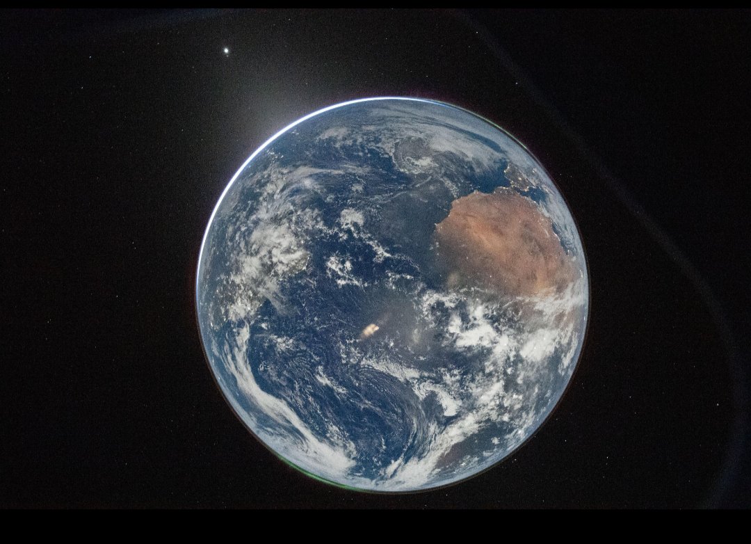 Laurent 🐦 tweet media