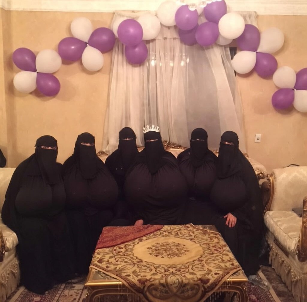 الشيخة أم رنا الملتزمة tweet media