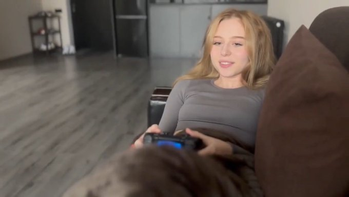 Mila Hughes tweet media