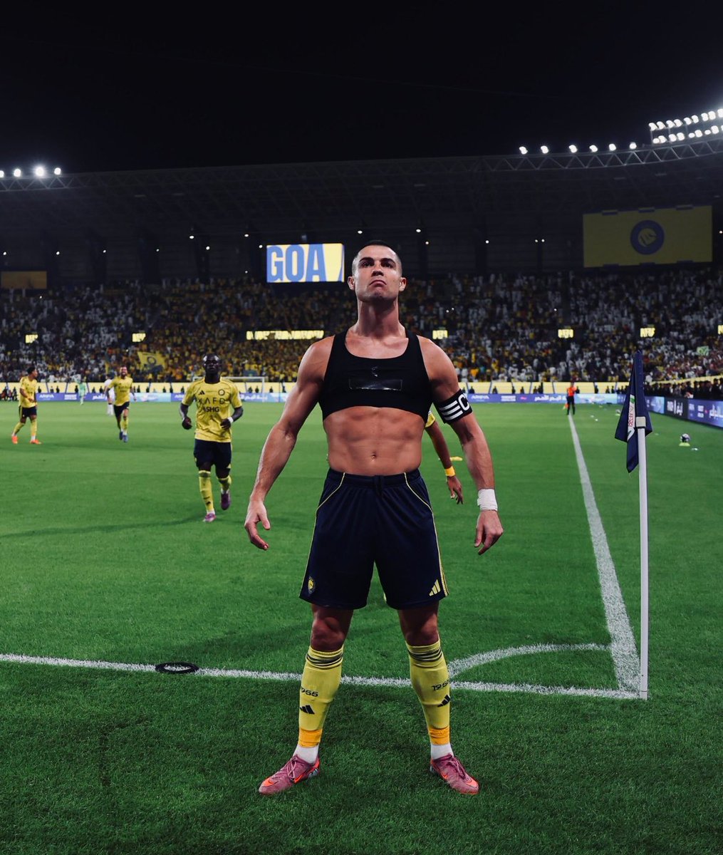 Robert🇵🇹 tweet media