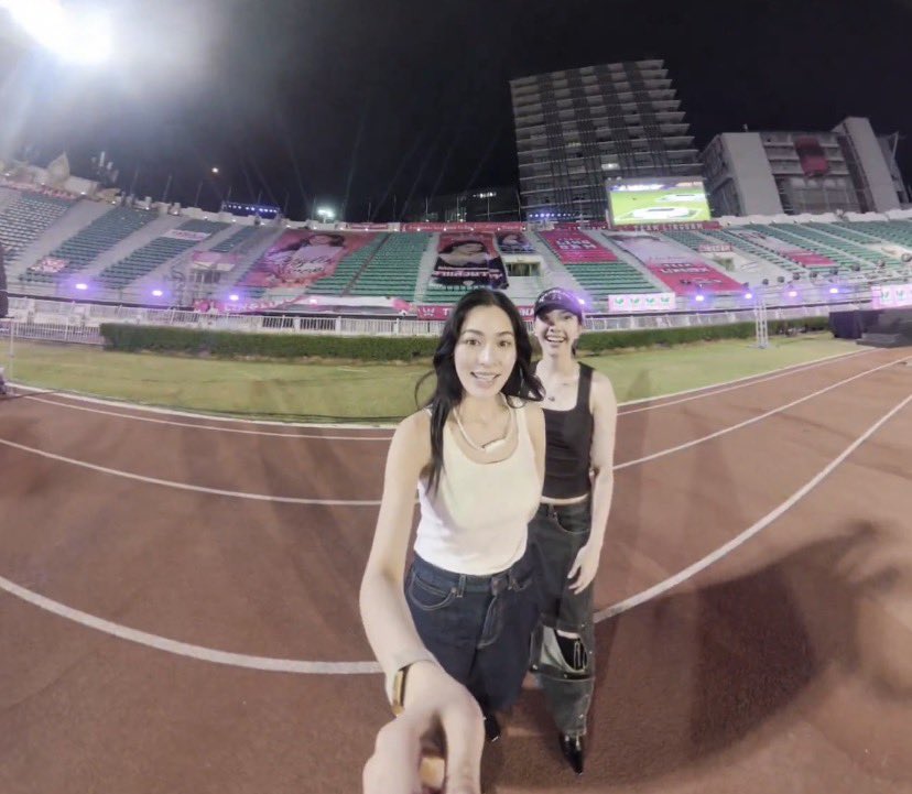 c.cat /ᙏ̤̫͚ tweet media