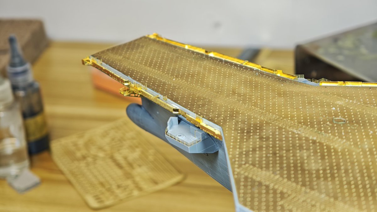 SHOKAKU_NANODAA's tweet photo. Finishing work completed.
#scalemodel #艦船模型 #700艦船 #艦船 #船模 #模型製作 #軍事模型 #模型 #微縮模型 #modelwork #modeling #ships #shipmodel #militarymodel #miniaturemodel #700スケモ #700scale #modelship #USN #modelshipbuilding #scalemodelling #shipmodel #shipmodeling https://t.co/A81kYgTMsJ