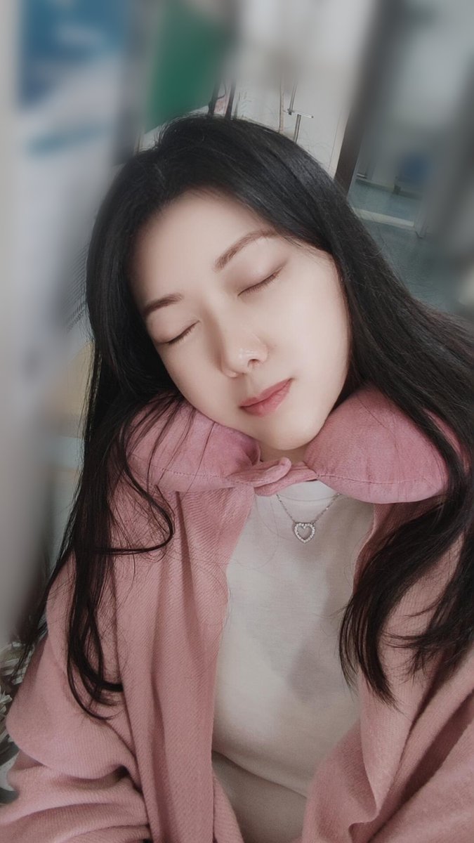 反差曉秋『國小老師』 tweet media