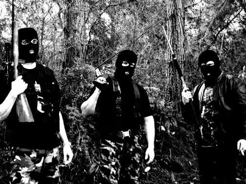 Estas, mais de mesa tweet media