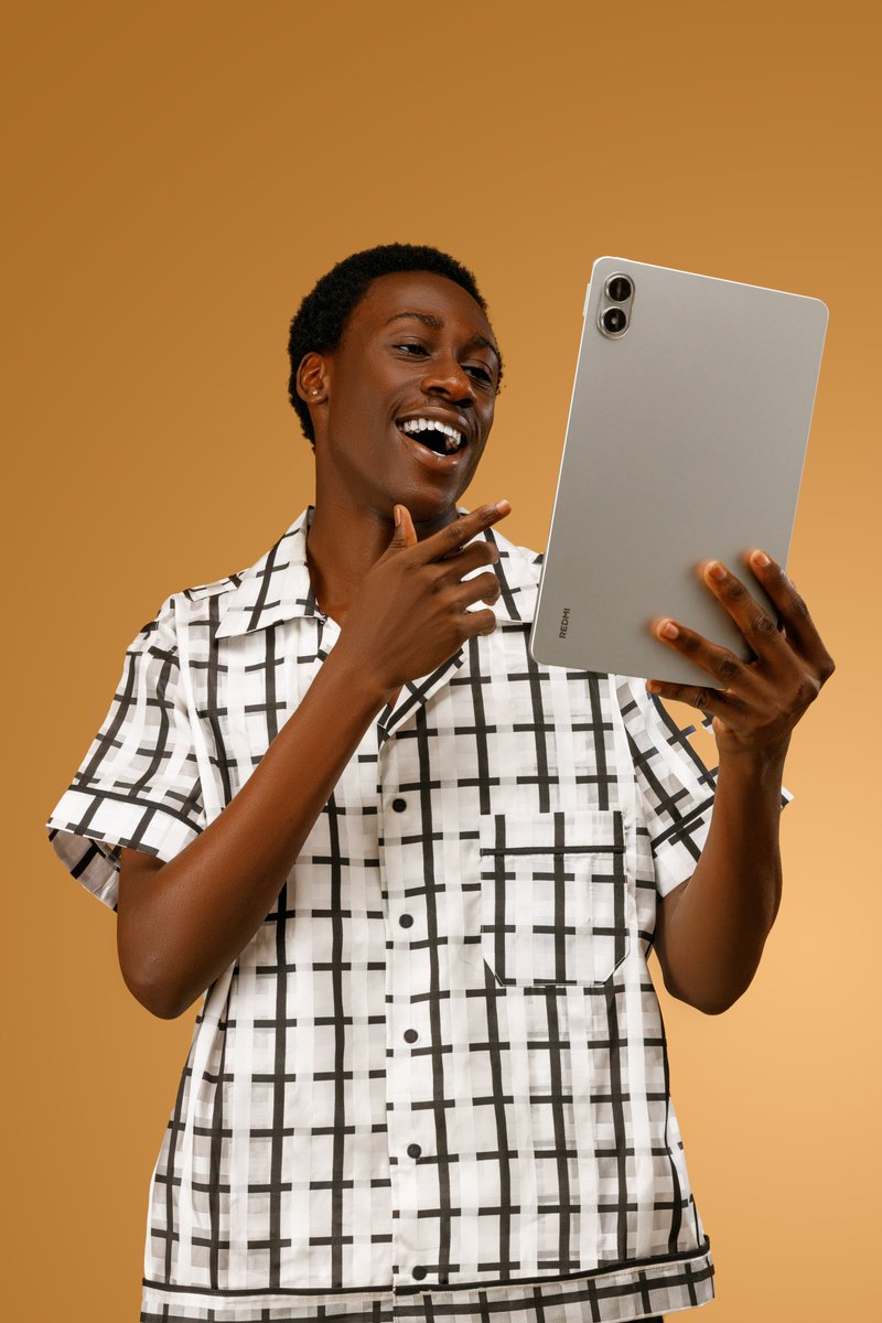 XiaomiNigeria's tweet photo. Smile, hustle, stream, and unwind 😃
Why settle for less when the REDMI Pad 2 Pro 5G does it all?🤷♀️
#REDMIPad2Pro5G #FunToTheMax https://t.co/Lt4FjPDrNJ