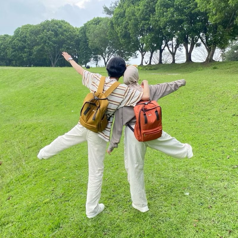 jejeeeew19's tweet photo. Nemuin Backpack buat ngantor muat buat laptop 14 inch model timeless😻🫶🏻 https://t.co/h1EMRQyqq8