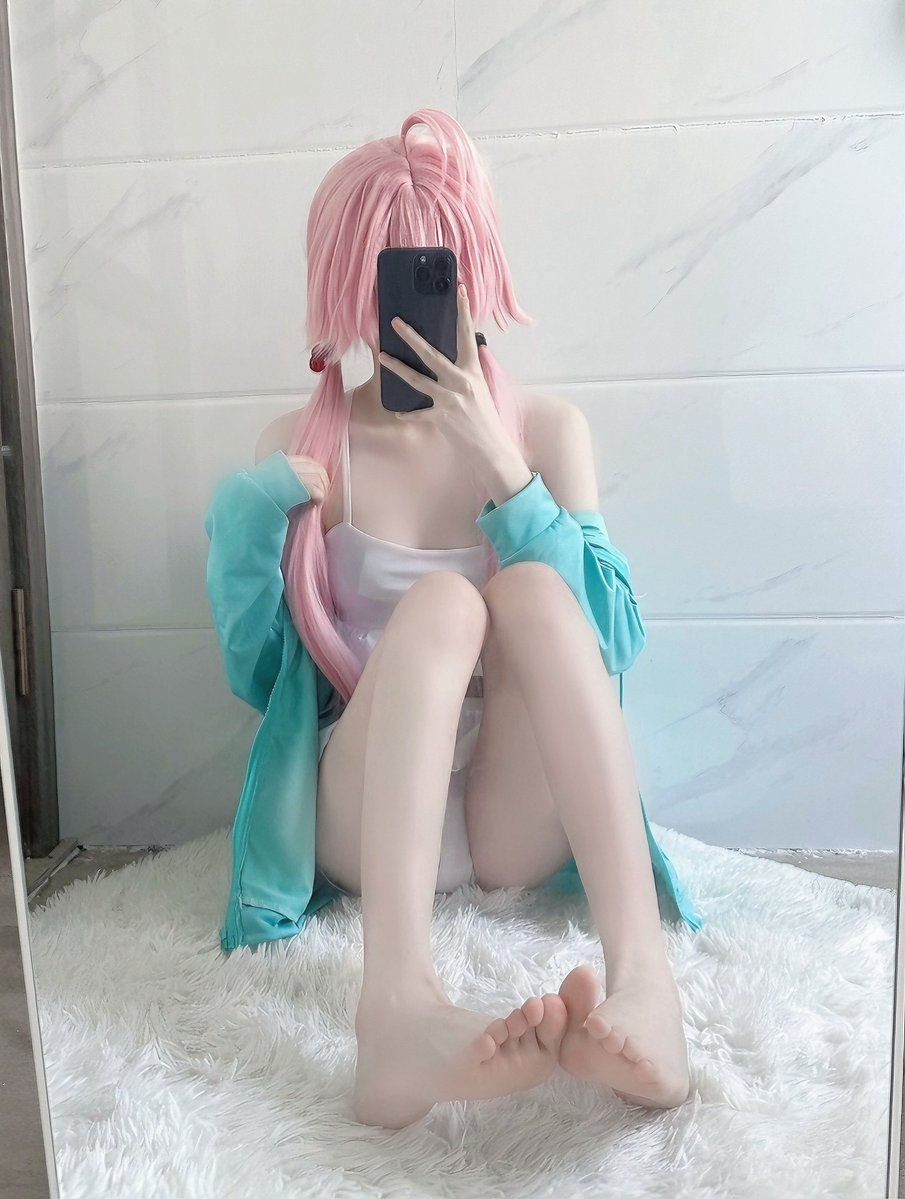 扣扣可漏 tweet media