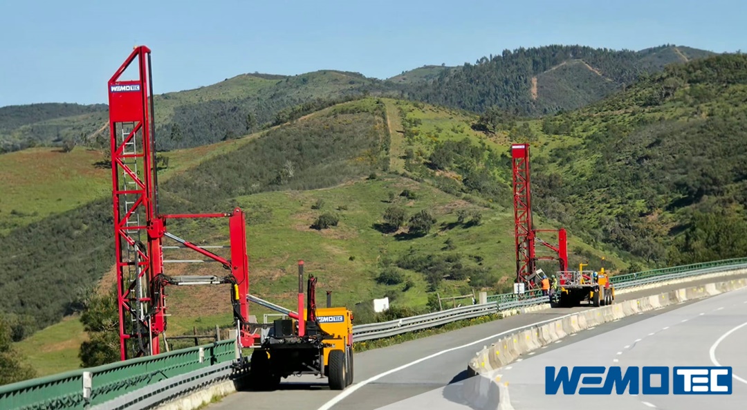 wemopt's tweet photo. Equipamentos especializados a trabalhar para garantir estradas mais seguras e eficientes. 
Segurança em todas as alturas!
#underbridgeunits #bybridge #bridges #uvirp #pontes 

📷Manuel Vieira https://t.co/8t9Dbi87h5