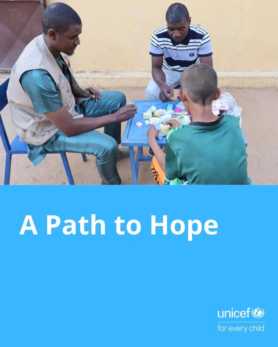 unicefmali's tweet photo. Growing up amid conflict in central and northern Mali has meant fear and uncertainty for many children. After escaping an armed group, Hamady joined the Gao Transit and Orientation Center, which is supported by UNICEF with funding from the United States. 
This is his story: https://t.co/M81cqPcCoP

*nom d'emprunt