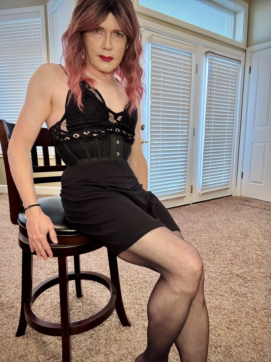 Let me be the sissy doll of your dark dreams. 💋 Available for introductions on #NiteFlirt.
niteflirt.com/sissy%20kennad…