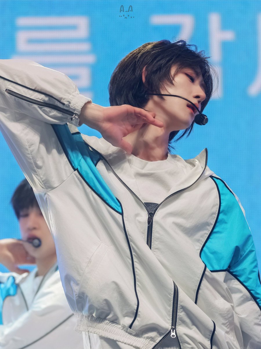 방랑외노자 tweet media