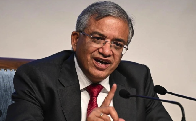 Awesh Tiwari tweet media