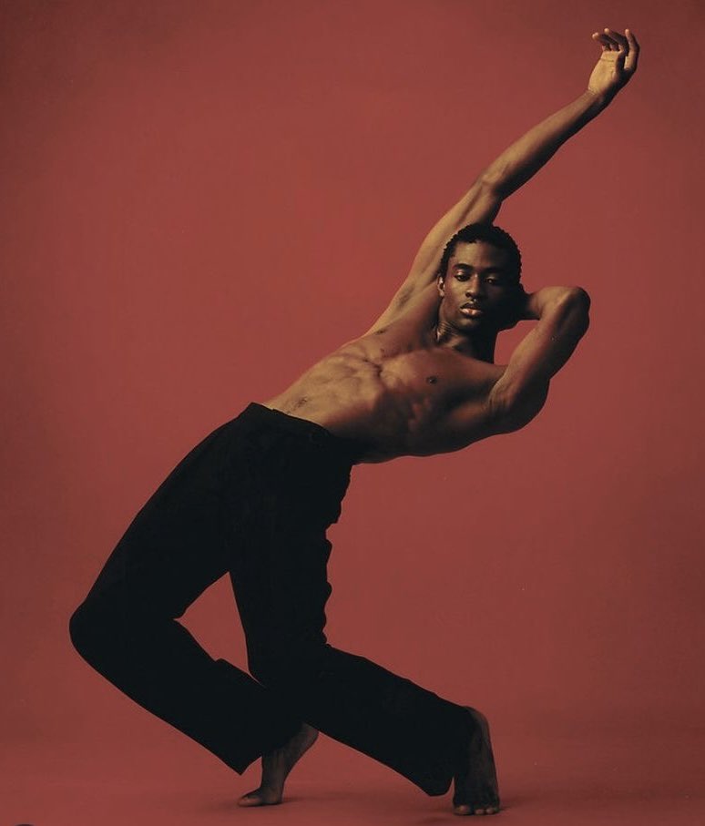 AnjolaDave ✦ tweet media