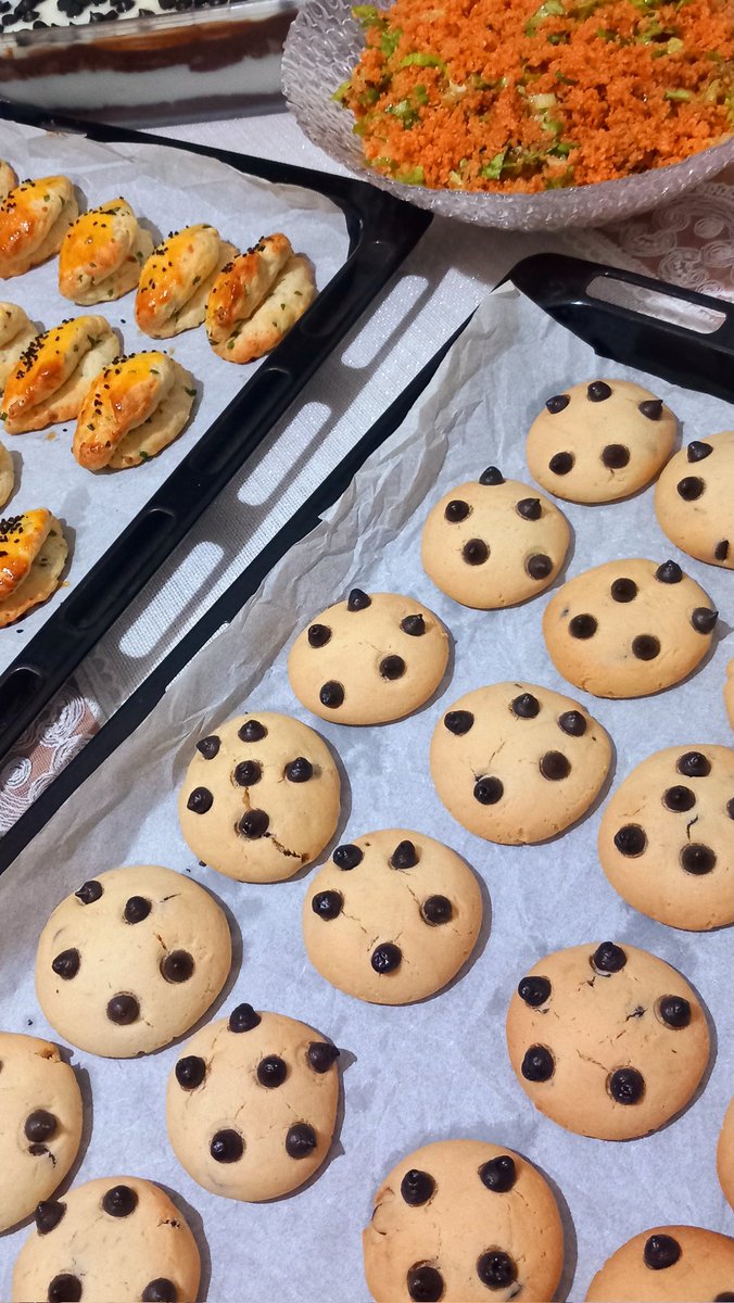 €M€L tweet media