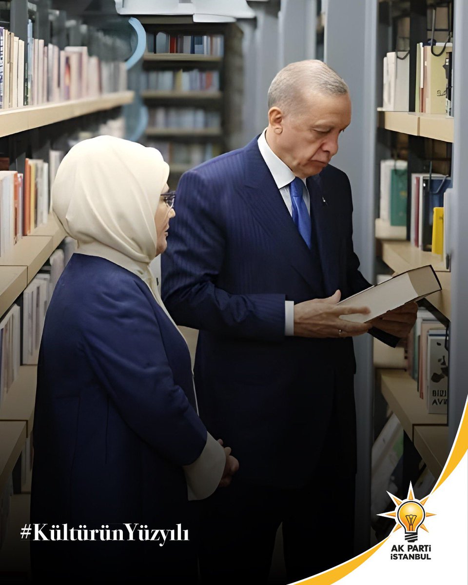 akbagcilar's tweet photo. Liderimiz Sn. @RTErdogan’ın öncülüğünde, gençlerimizin bilgiyle buluştuğu dev kütüphanelerle ve medeniyetimize ışık tutan eserlerle yarınlarımızı inşa ediyoruz. Okuyan ve değerlerine sahip çıkan bir nesille geleceğe yürüyoruz.
 #KültürünYüzyılı https://t.co/NCxupifm9A