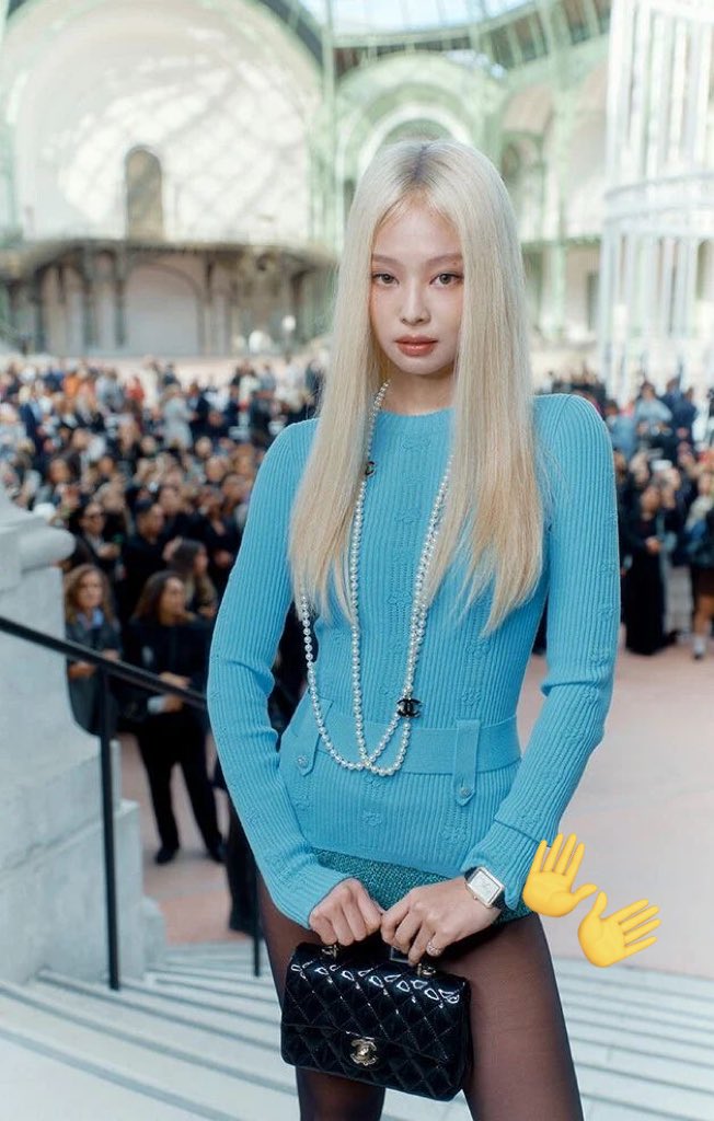 ARY 🪽 tweet media