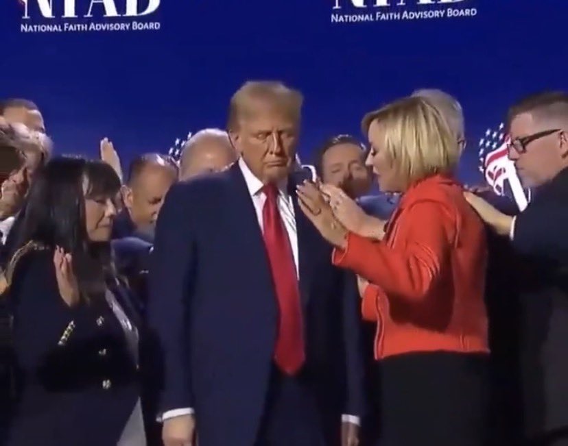 هذا ما لاتمنا الأمريكيون قد دعس تاريخ امريكا وجعل الجيش الأمريكي ارهابي 
الان الجيش الامريكي قادر على عمال ارهابي وعبث في البلدان  ومستقبل الاجيال 
<a href="/USEmbBaghdad/">U.S. Embassy Baghdad</a>