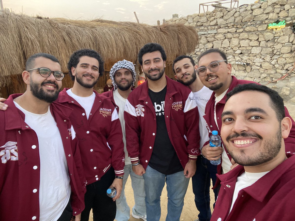 عَمْرو tweet media