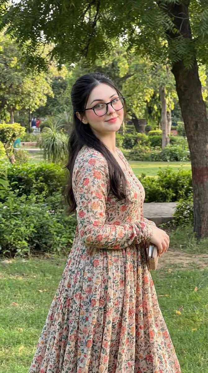 Huma Naz tweet media