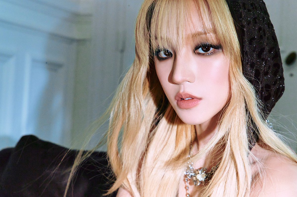 YENA Charts tweet media