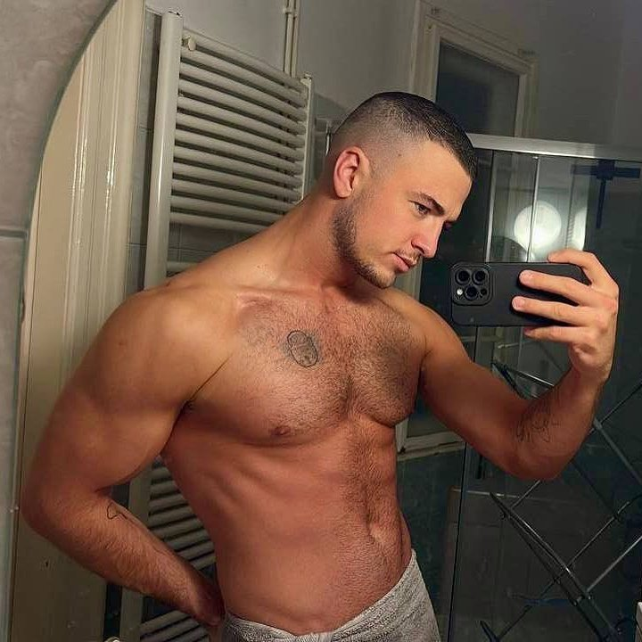 Paul black 🖤 tweet media