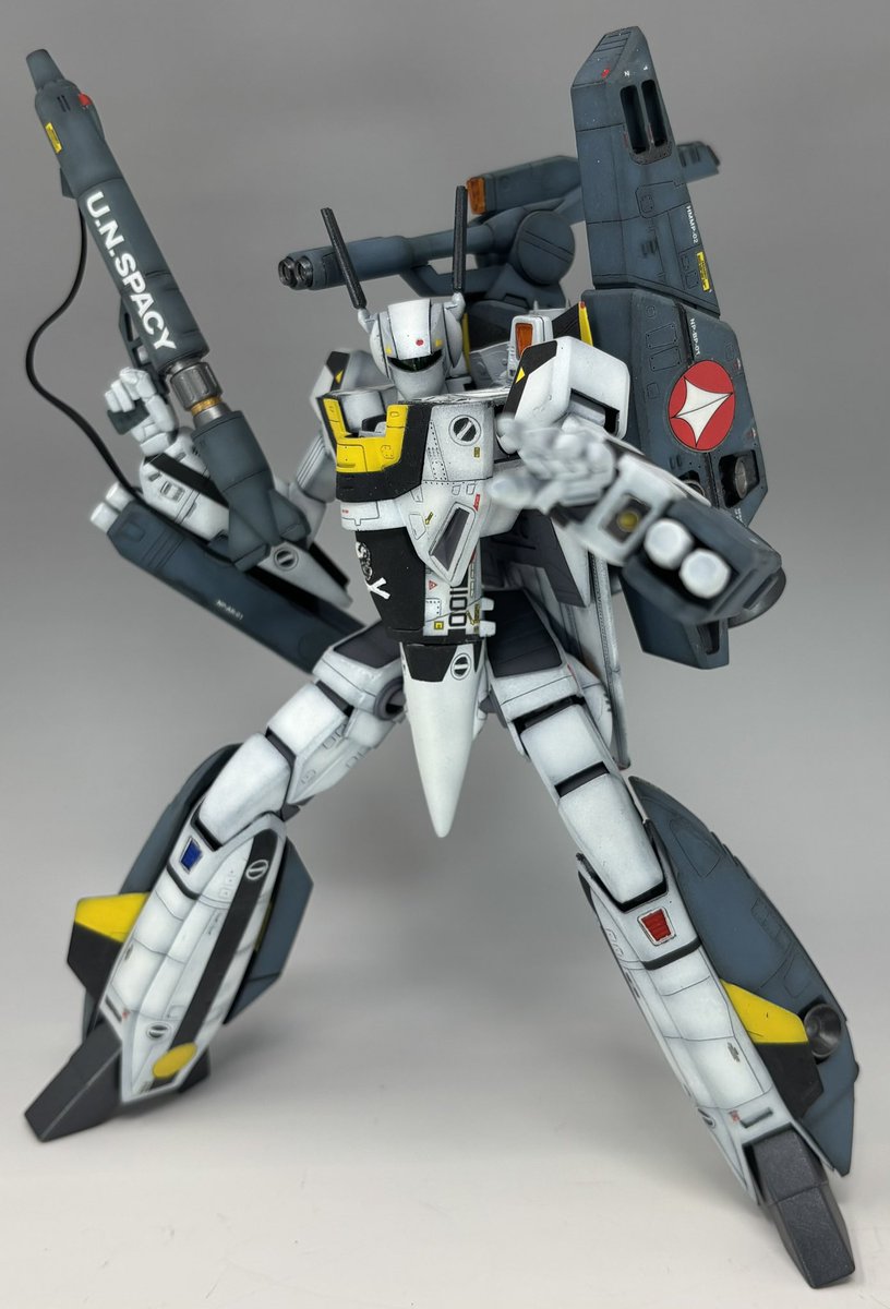 何卒 -マクロスプラモ布教中- tweet media