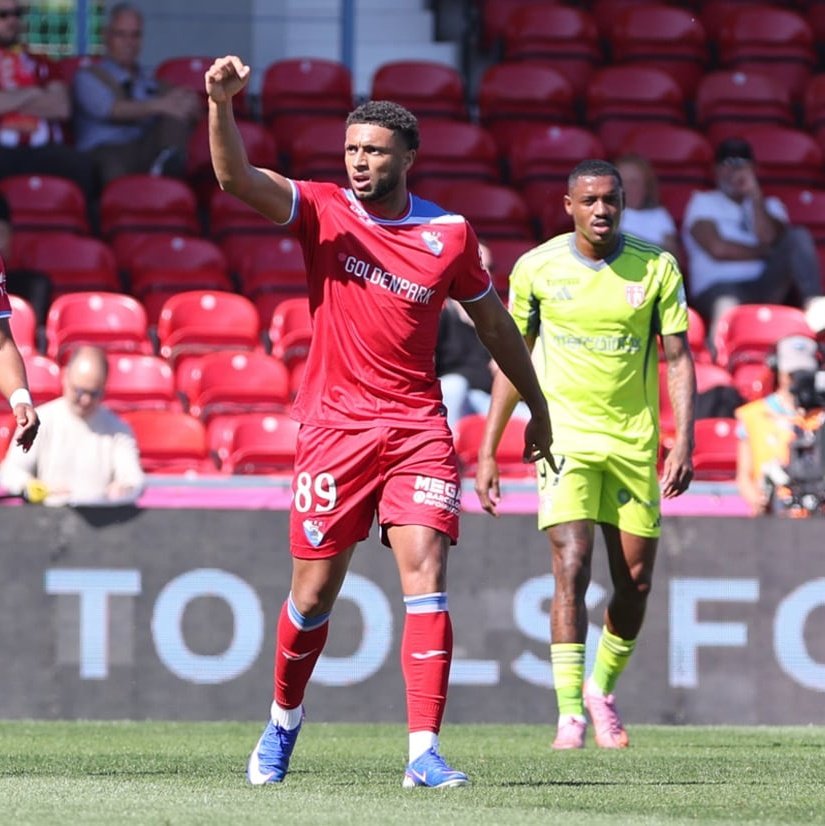 O Gil Vicente voltou finalmente às vitórias, batendo por 3-0 o AVS SAD!

Apesar do frágil adversário, os Gilistas fizeram uma exibição imaculada e estiveram sempre com o jogo controlado.

Vitória justa e super importante, sobretudo animicamente!

ASSUMIMOS!
ACREDITÁMOS!