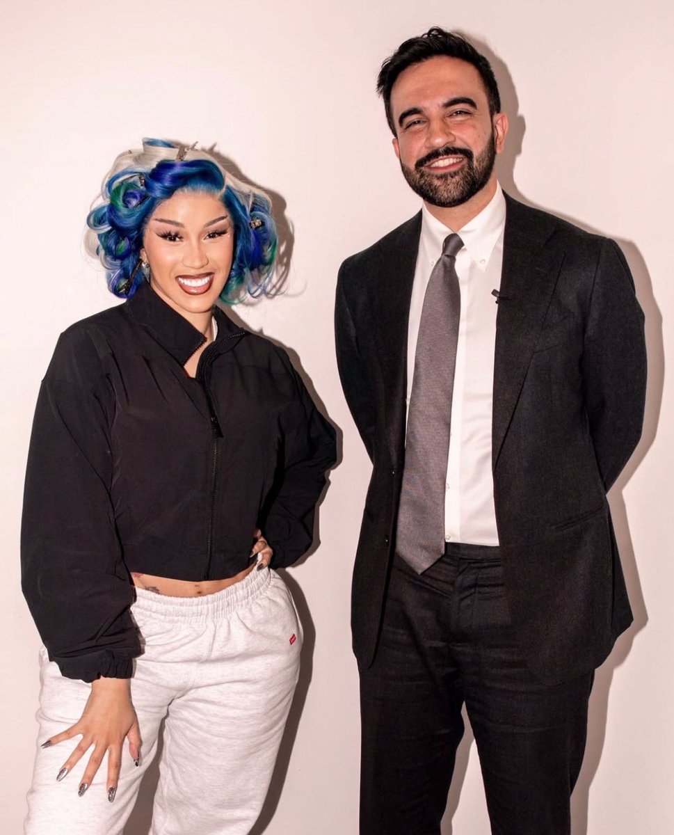 𝘽𝘼𝙍𝘽 𝙒𝙍𝙄𝙏𝙀𝙍 🖊️ tweet media