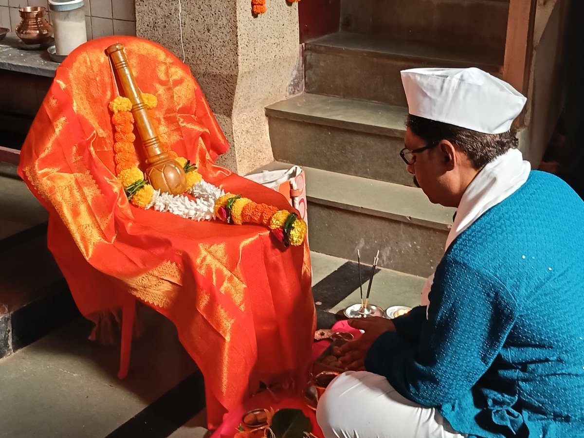 🚩 भीषण आपत्काळात मारुतीरायांच्या आशीर्वादाने हिंदूंचा विजय सुनिश्चित व्हावा, या उद्देशाने श्री हनुमान जयंतीच्या निमित्ताने हिंदु जनजागृती समितीच्या वतीने देशभरात ८५० हून अधिक ठिकाणी, तर सिंधुदुर्ग जिल्ह्यात ४२ ठिकाणी सामूहिक ‘गदापूजन’ करण्यात आले !

<a href="/HinduJagrutiOrg/">HinduJagrutiOrg</a> 

#गदापूजन