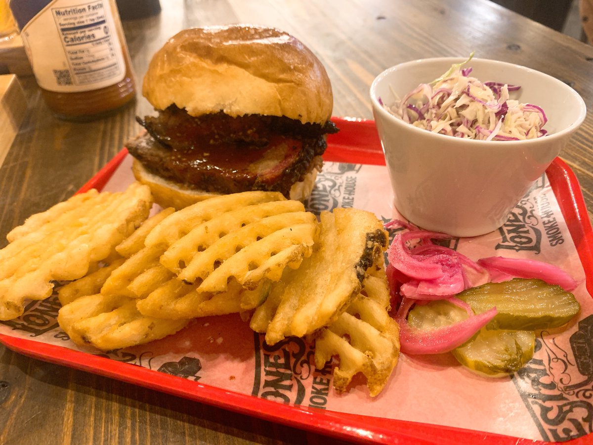 ばこばこ tweet media