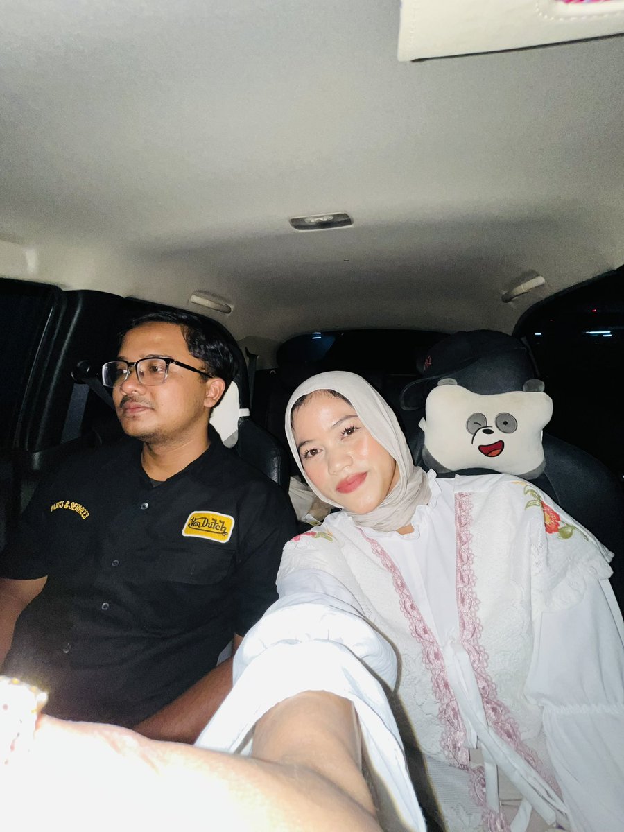 nonayaaaaaa's tweet photo. Yeayyyyy tgl 4 lagiiiii. Happy annive jantung hatikuuuu❤️. https://t.co/r7ieQ3Sfca
