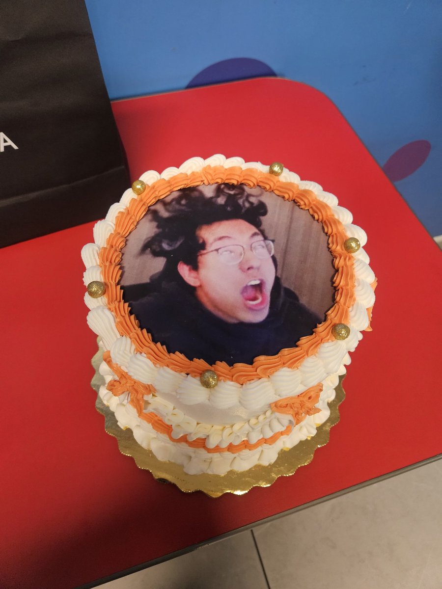 Mila1703_ |Fan n°1 de Blubii 🫐| tweet media