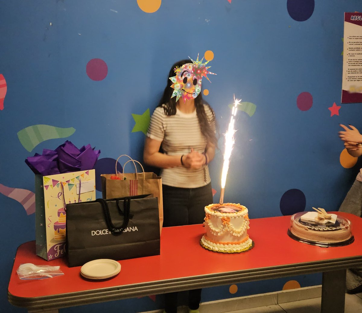 Mila1703_ |Fan n°1 de Blubii 🫐| tweet media