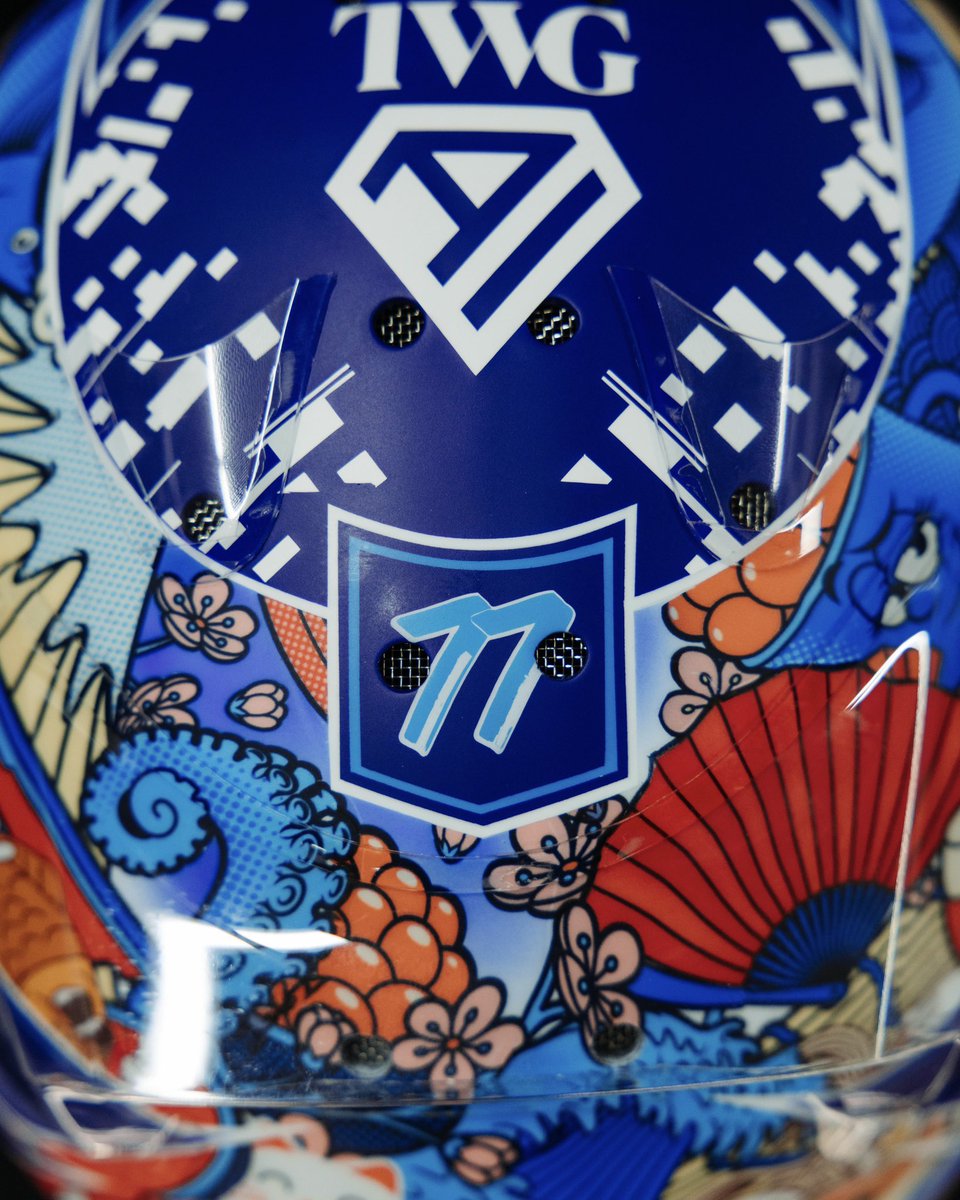 Japonismo's tweet photo. @ScuderiaFerrari Y luego están los cascos y las libreas especiales con decoraciones japonesas, que es (sinceramente) nuestra parte favorita 🥰

Comenzamos con uno de los cascos especiales más llamativos, el de @ValtteriBottas de @Cadillac_F1, ¡está lleno de detalles! 

#F1 #Susuka #JapaneseGP https://t.co/aW4T4mho5b