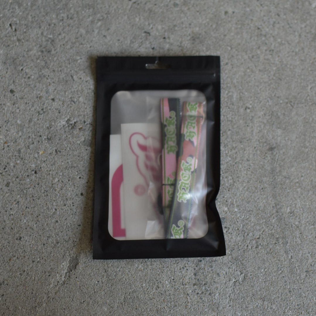 HACK☺︎ tweet media